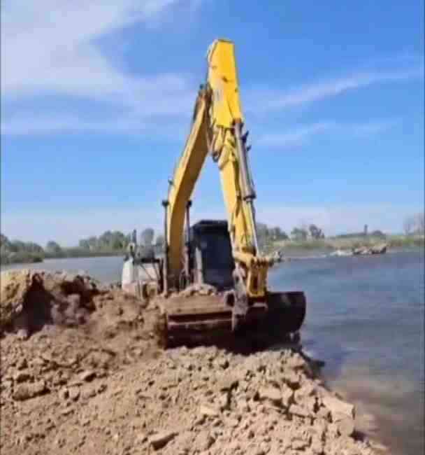 Edirne’nin İpsala ilçesinde, kuruma noktasına gelen Meriç Nehri’ne deniz suyunun