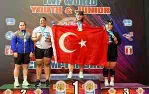 Genç Kadınlar +87 Kiloda Zirve Türkiye’nin Milli halterci Fatmagül Çevik,