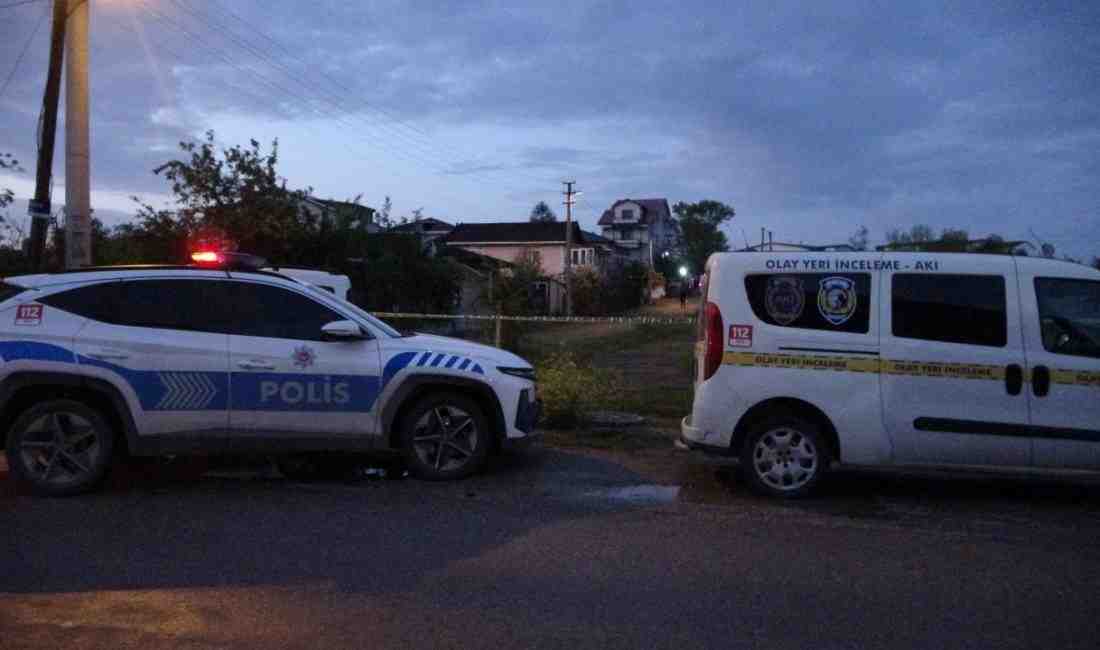 Kocaeli’de Miras Kavgası Kanlı Bitti: Amca, Yeğenini Pompalı Tüfekle Öldürdü Tartışma Cinayetle Sonuçlandı Kocaeli’nin Kartepe ilçesi Acısu Mahallesi’nde miras nedeniyle