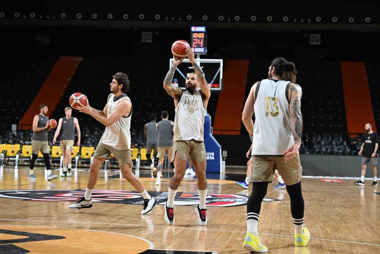 Mersin Ekibi Bahçeşehir Deplasmanına HazırBasketbol Süper Ligi’nde 14 galibiyet ve