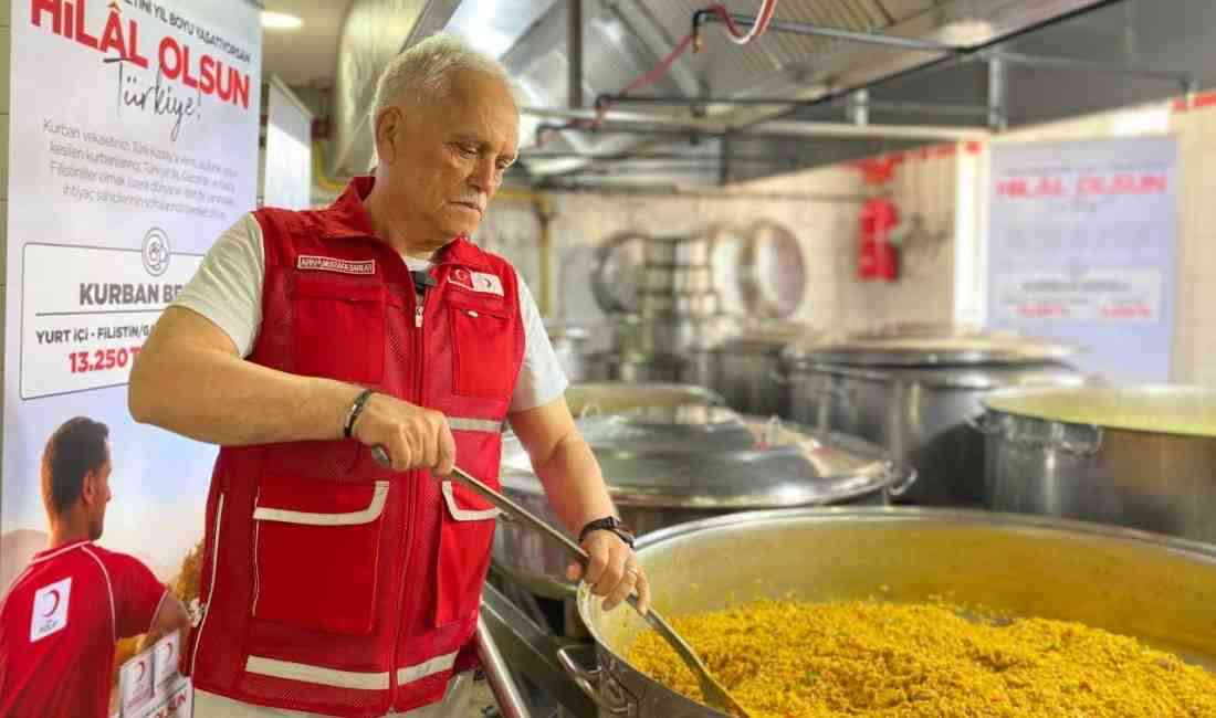 Türk Kızılay Genel Başkan Yardımcısı Mustafa Sarılar, Kurban Bayramı’nda Türkiye