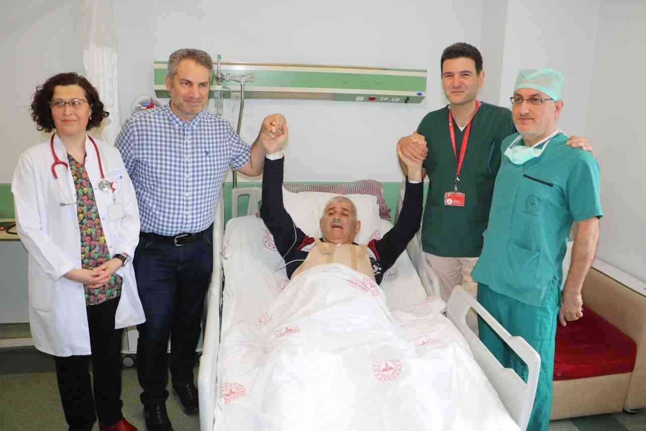 Samsun’da Nadir Görülen Moyamoya Hastasına Türkiye’de Bir İlk: Çalışan Kalpte
