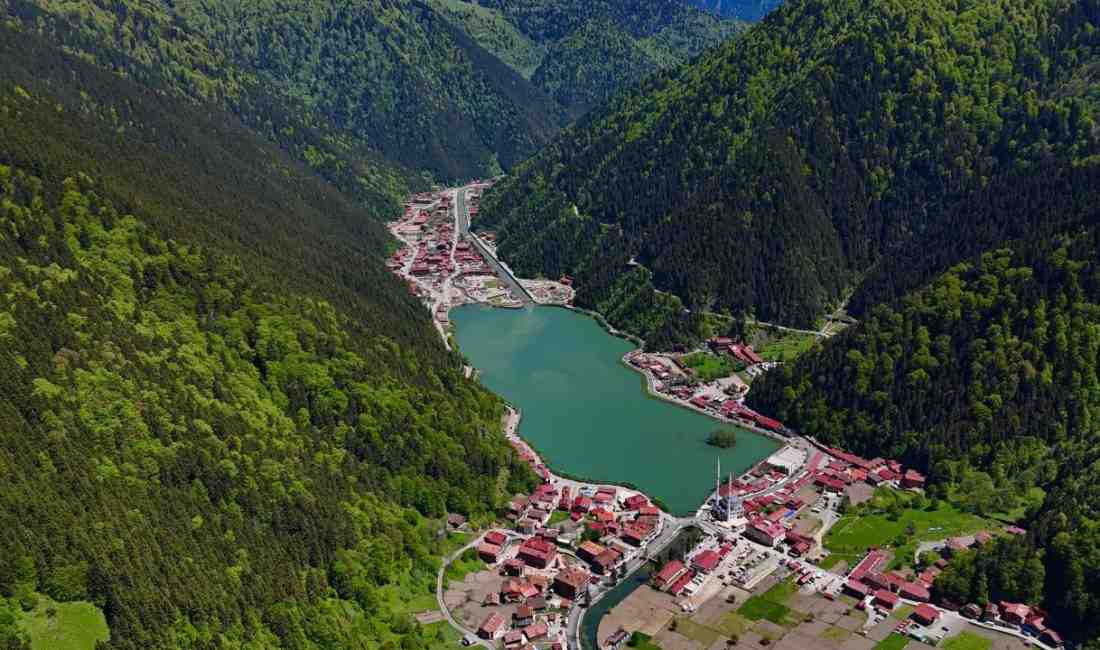 Uzungöl’e Yeni Düzenleme Geliyor Trabzon’un dünyaca ünlü turizm merkezi Uzungöl’de,