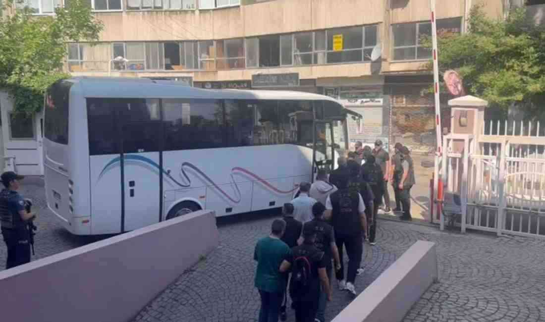 5 İlde Eş Zamanlı Operasyon İzmir Cumhuriyet Başsavcılığı koordinesinde yürütülen