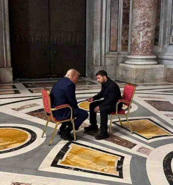 Ukrayna Devlet Başkanı Volodimir Zelenskiy, ABD’nin eski Başkanı Donald Trump’a
