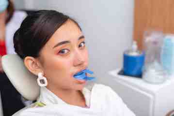 Diş Hekimi Umut Çelepkolu anlatıyor: “Çocuklukta başlanan flor uygulamaları, gelecekte