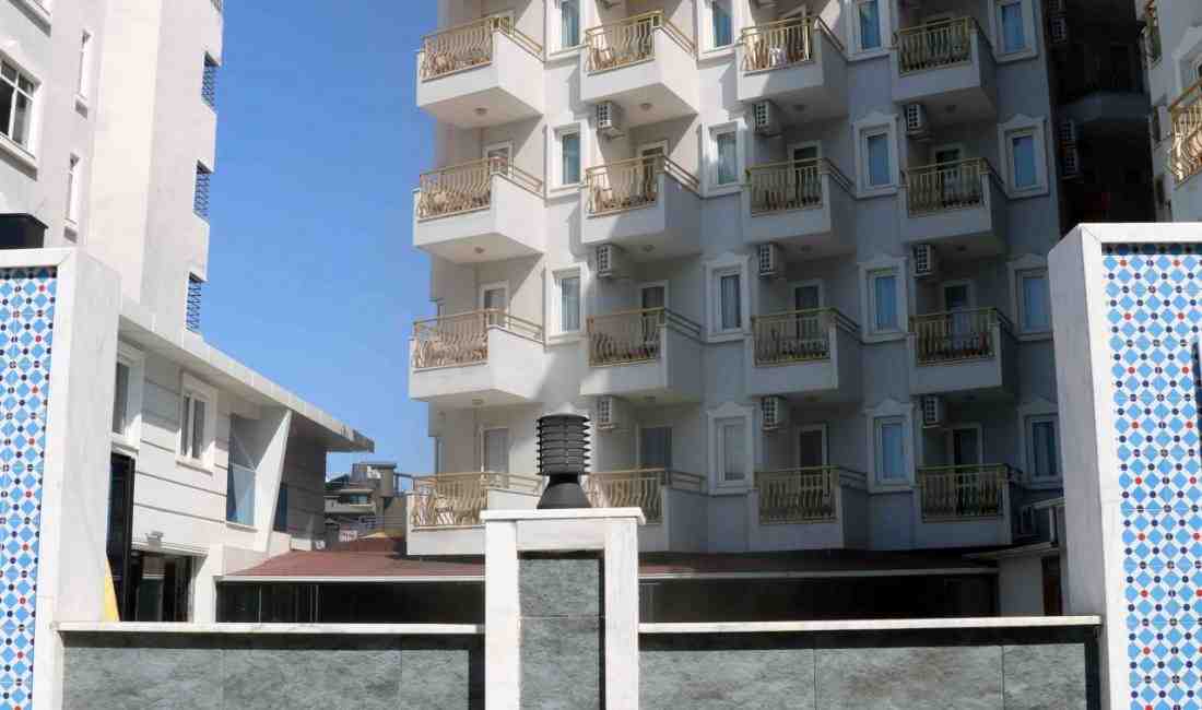 Kazan Dairesinde Çıkan Yangın Üst Katlara Duman YaydıAntalya’nın Alanya ilçesi