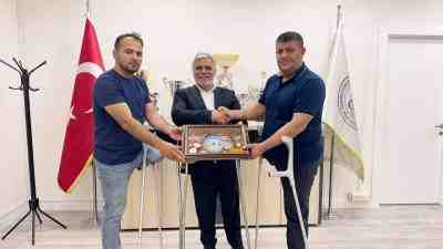 Azerbaycan Ampute Futbol Federasyonu Başkanı Elnur Sadiqov ve Neftçi Ampute