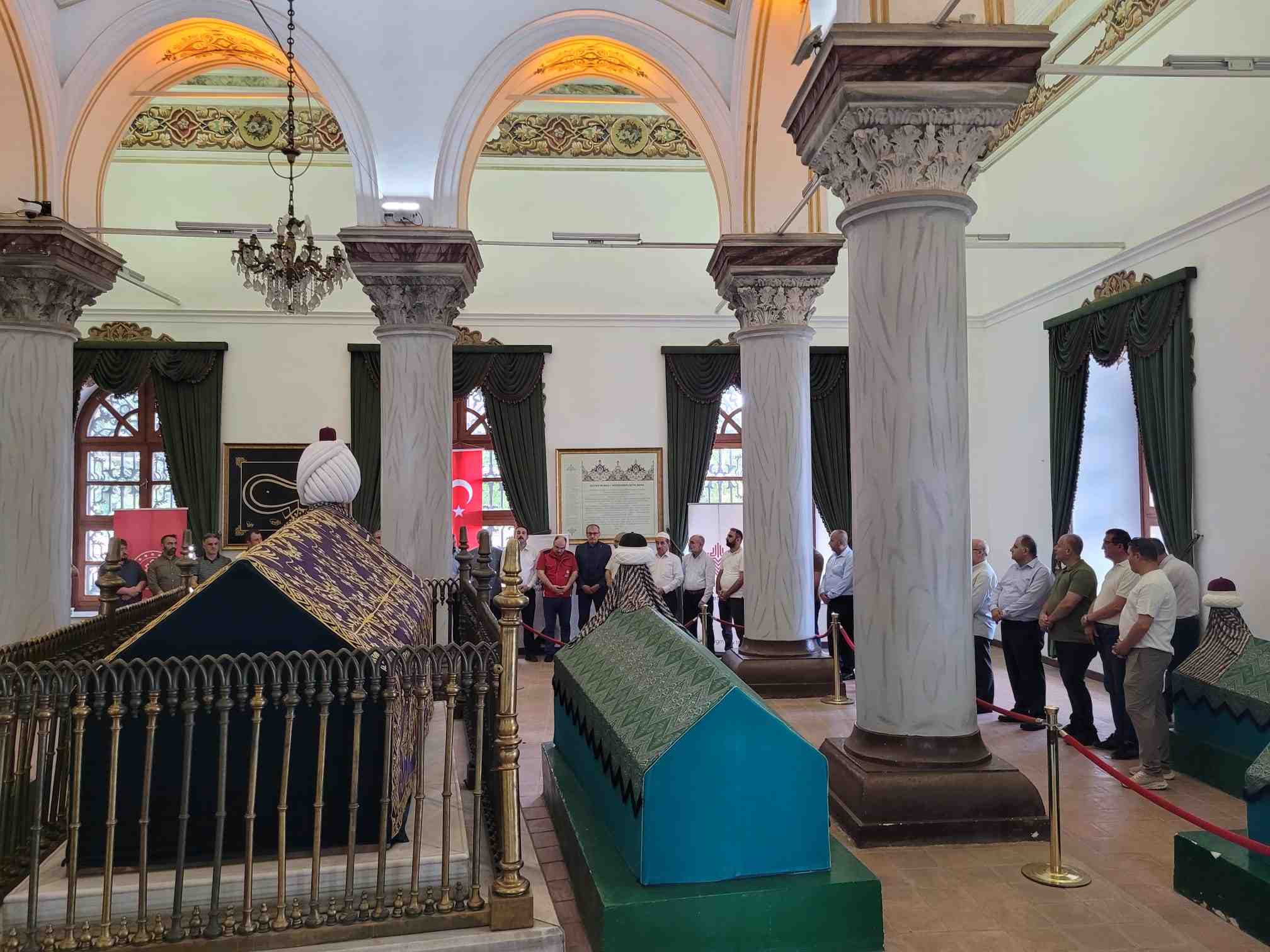 Kültür ve Turizm Bakanlığı Vakıflar Genel Müdürlüğü tarafından, Osmanlı padişahı