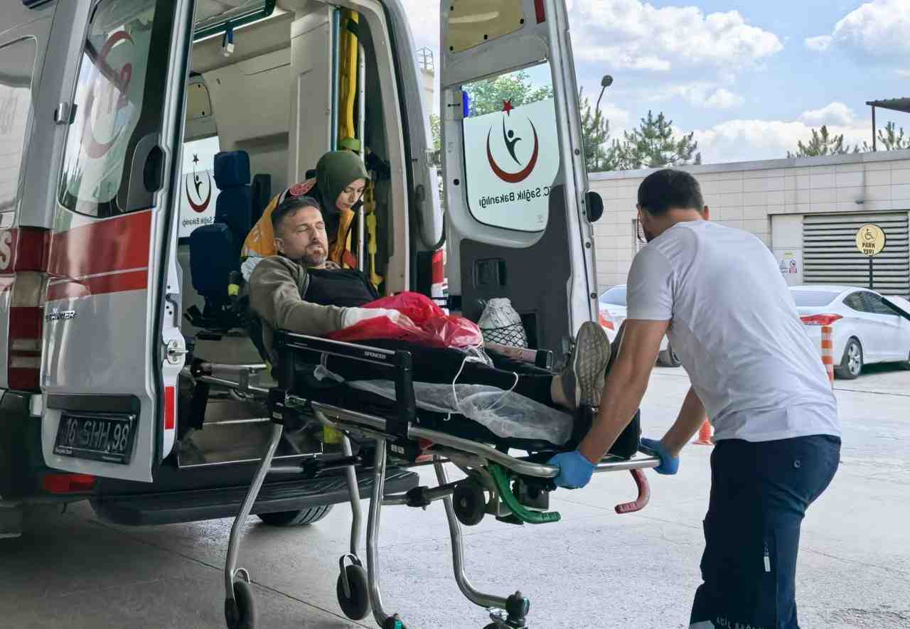 Sağ Elini Yaralayan Orman İşçisi Hastaneye Kaldırıldı Bursa’nın İnegöl ilçesine