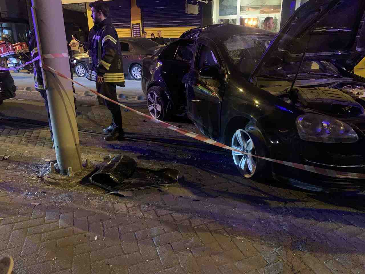 Kocaeli’nin İzmit ilçesinde gece saatlerinde meydana gelen trafik kazasında, alkollü