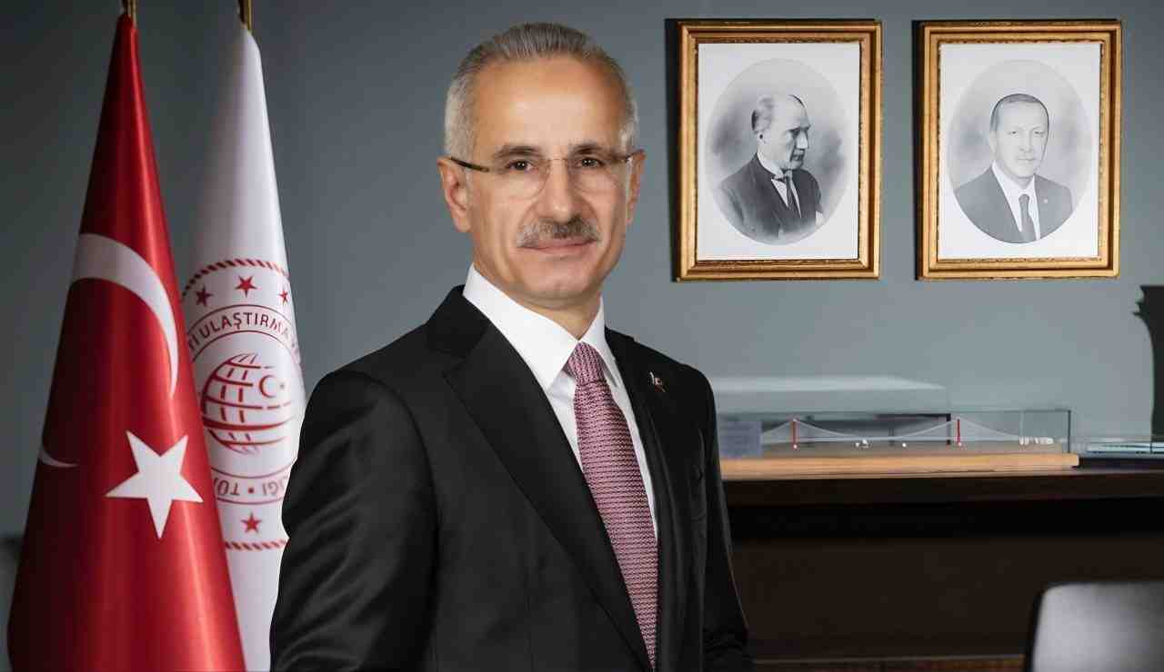Ulaştırma ve Altyapı Bakanı Abdulkadir Uraloğlu, İran ile İsrail arasında