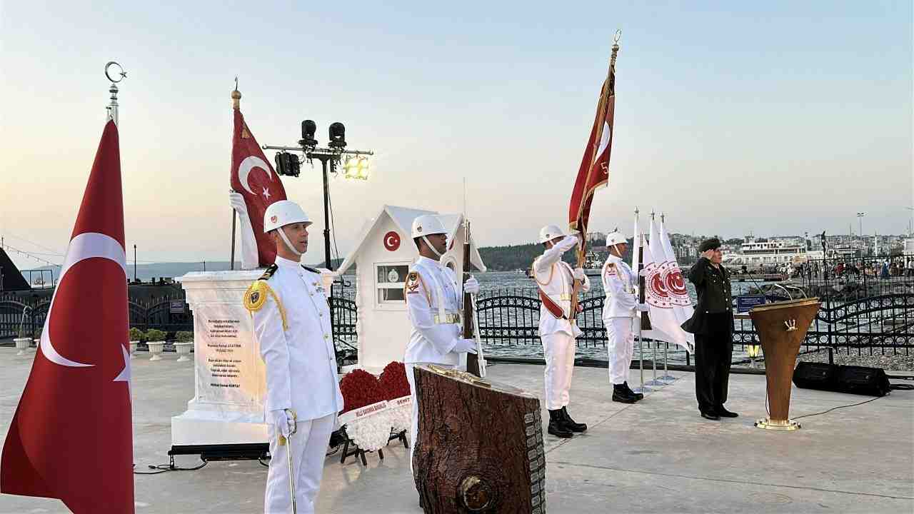 Milli Savunma Bakanlığı’nın “Türkiye Şehitlerini Anıyor” programı kapsamında, Dumlupınar Denizaltısı