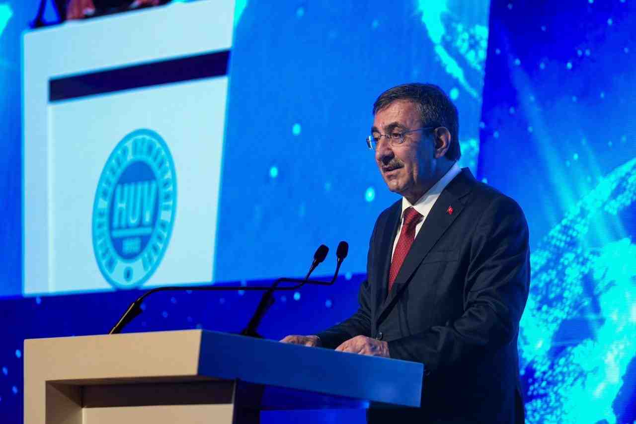 Cumhurbaşkanı Yardımcısı’ndan Diplomasi VurgusuCumhurbaşkanı Yardımcısı Cevdet Yılmaz, ABD’nin İran’ın nükleer
