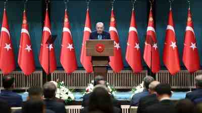 İsrail-İran Gerginliği: Erdoğan’dan Sert Mesajlar Cumhurbaşkanı Recep Tayyip Erdoğan, Kabine