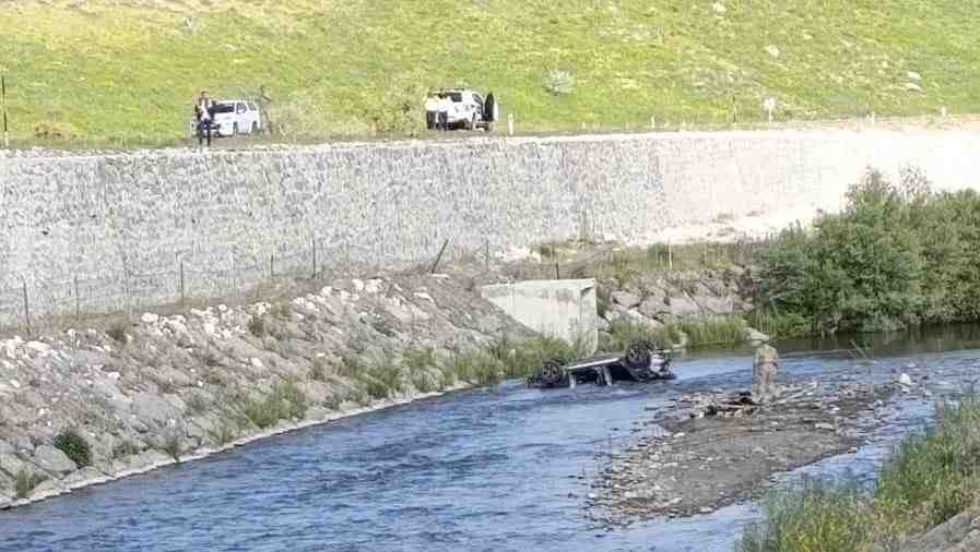 Erzurum Karayazı’da Dereye Uçan Otomobilde Acı Son Erzurum’un Karayazı ilçesinde