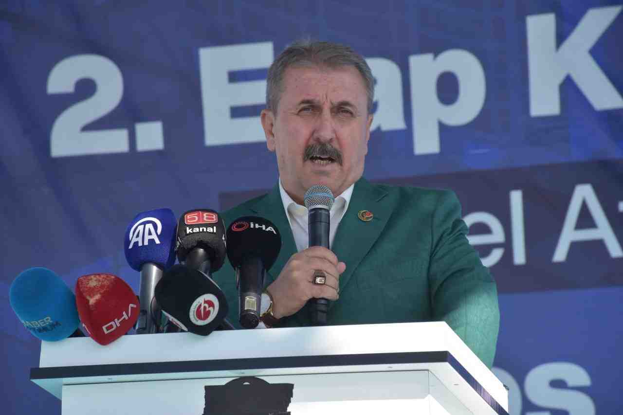 Destici’den Sivas’ta Net Mesaj: Nükleer Tesislerimiz Hızla TamamlanıyorBüyük Birlik Partisi