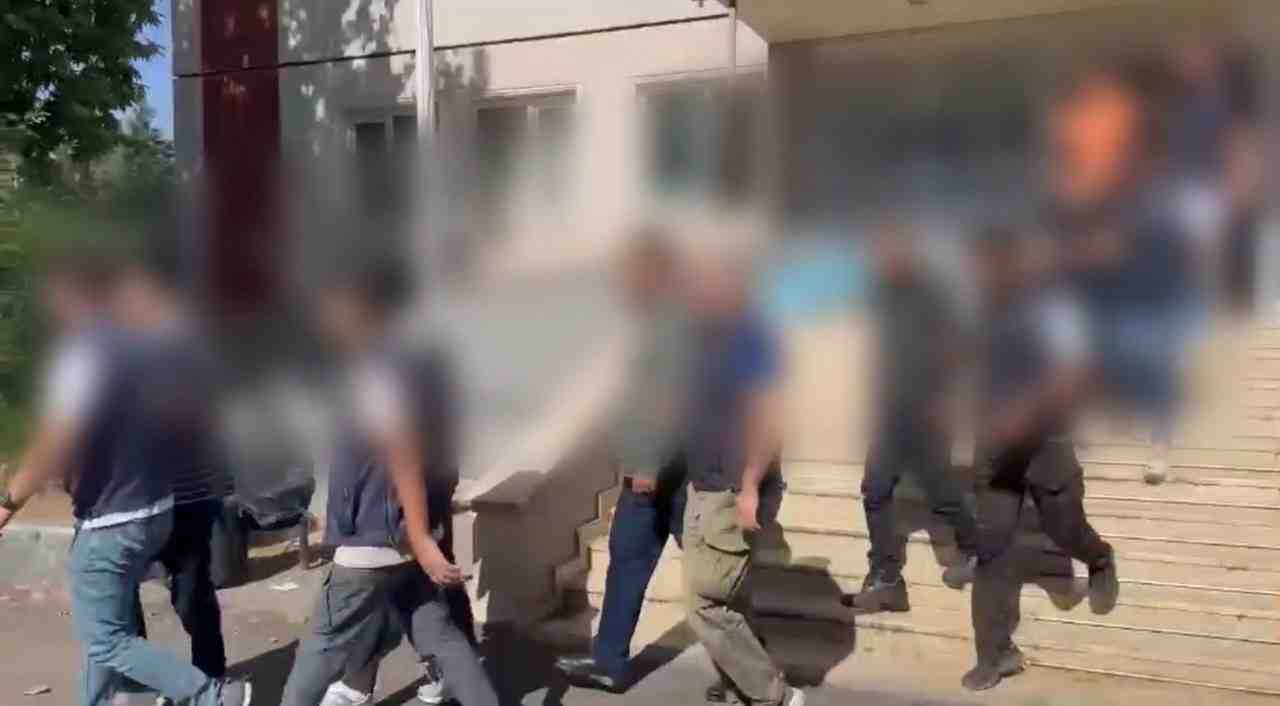 Diyarbakır Merkezli Operasyon 6 İlde Eş Zamanlı Gerçekleştirildi Diyarbakır Emniyet