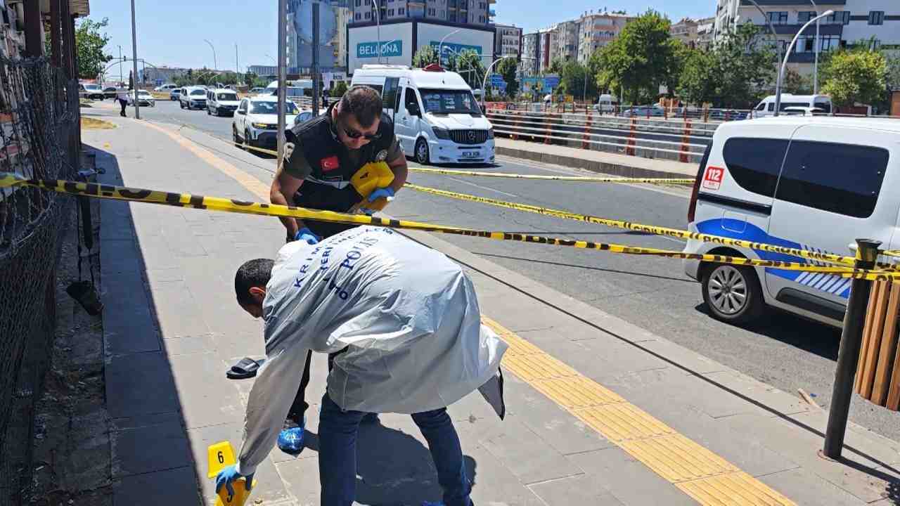 Şeyh Şamil Mahallesi’nde Gergin Anlar Diyarbakır’ın Bağlar ilçesi Şeyh Şamil