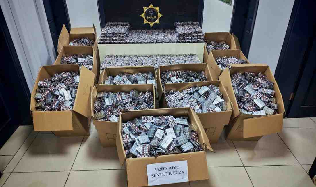 Mersin’de uyuşturucu ticaretine yönelik gerçekleştirilen operasyonda, bir kamyonette yapılan aramada