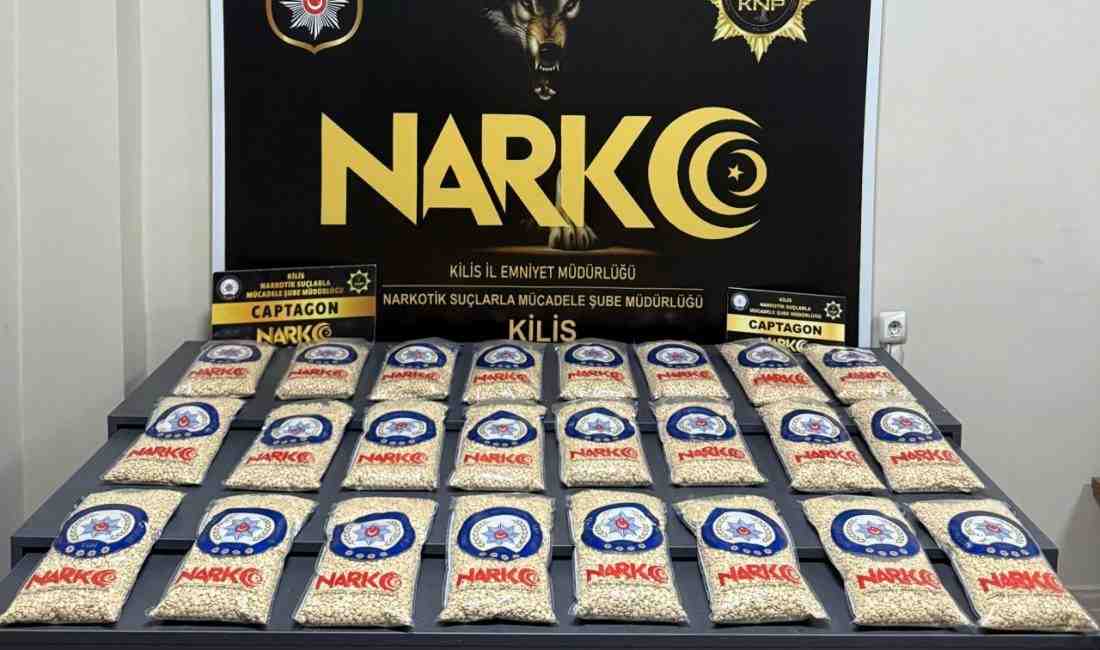 Yol Kontrolünde Şok OperasyonKilis’te polis ekiplerinin gerçekleştirdiği yol kontrolü sırasında