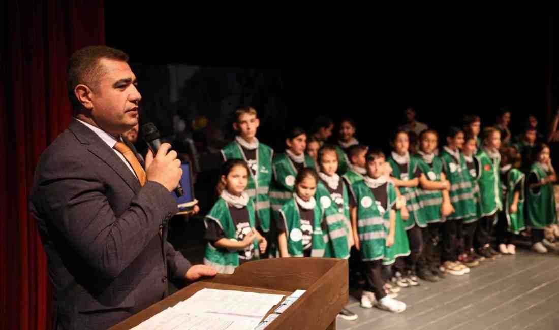 İyilik Tiyatrosu’ndan Gazzeli Çocuklara Umut Mesajı Düzce’nin Gölyaka ilçesindeki Sarıdere