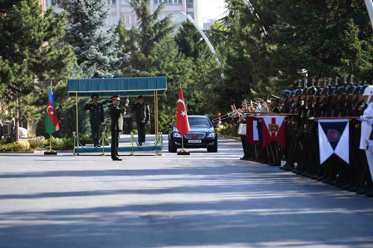 Genelkurmay Başkanı Orgeneral Metin Gürak, resmi davetlisi olarak Türkiye’ye gelen
