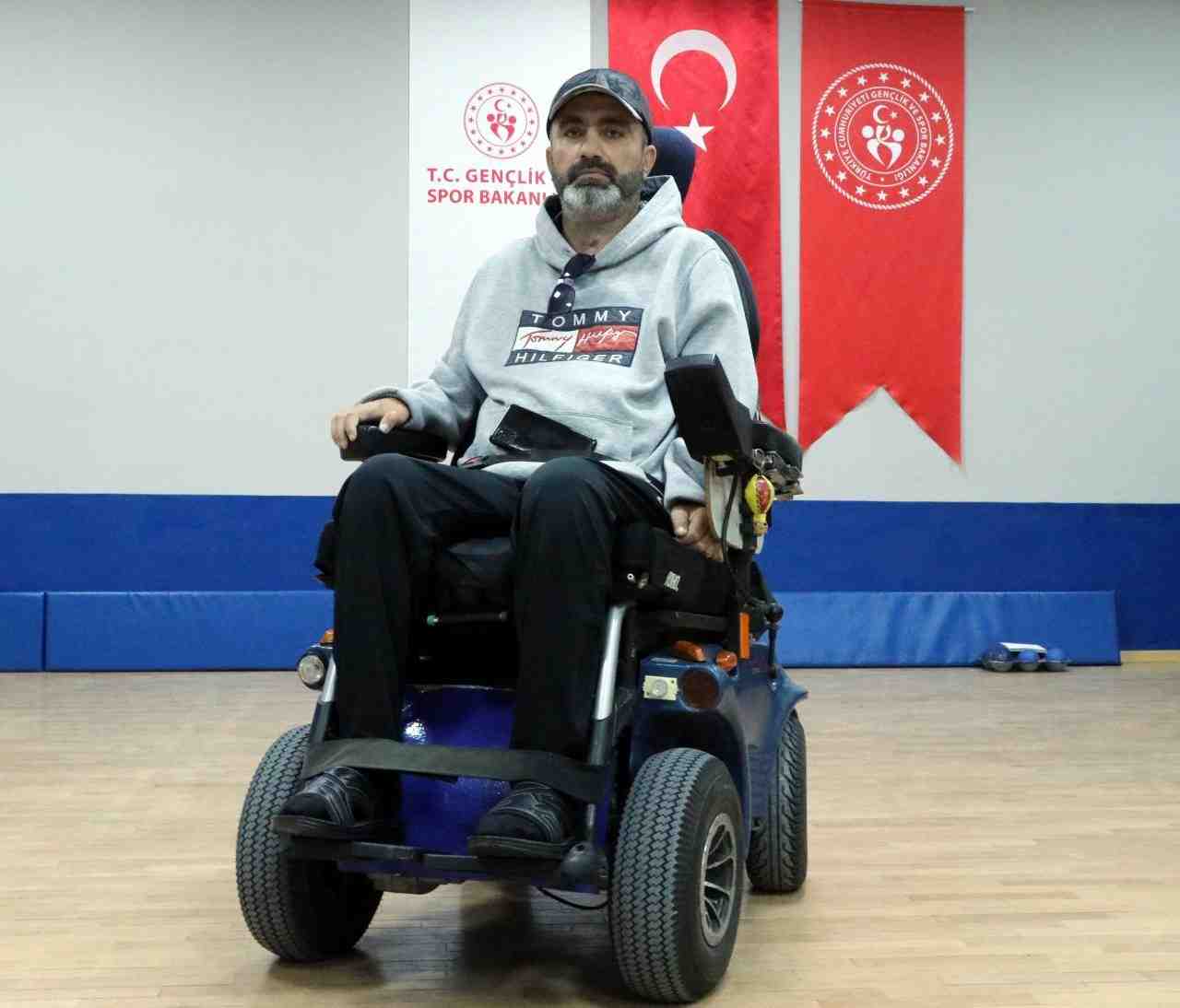 15 Yaşında Geçirdiği Kaza Hayatını Değiştirdi Kayseri’de yaşayan 41 yaşındaki