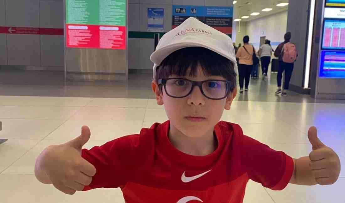 İstanbul’da yaşayan 6 yaşındaki Adil Tuna Öncel, Dubai’de düzenlenen Geleceğin