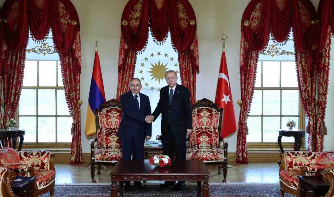 Erdoğan ve Paşinyan Dolmabahçe’de Bir Araya Geldi Cumhurbaşkanı Recep Tayyip