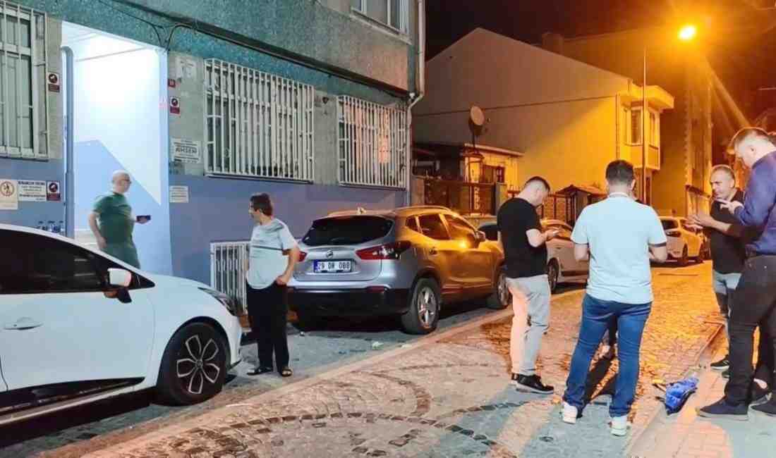 İstanbul Fatih’te görevli polis memuru Semih G., evinde beylik tabancasıyla