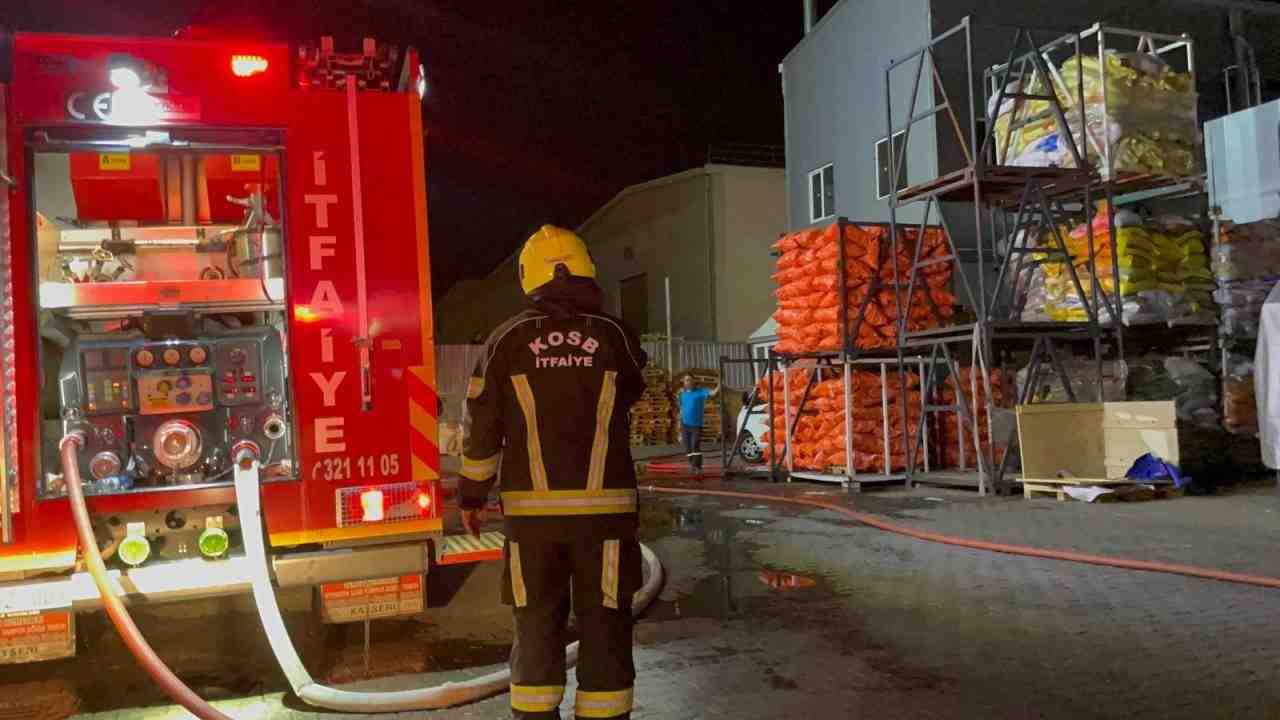 Silo Bölümünde Başlayan Yangın Korkuttu Kayseri Organize Sanayi Bölgesi’nde (OSB)