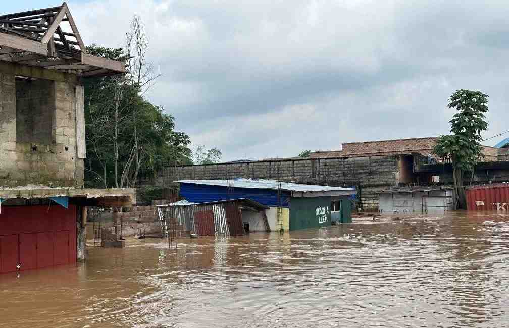 Başkent Kinşasa’da Şiddetli Yağışlar Can Aldı Kongo Demokratik Cumhuriyeti’nin (KDC)