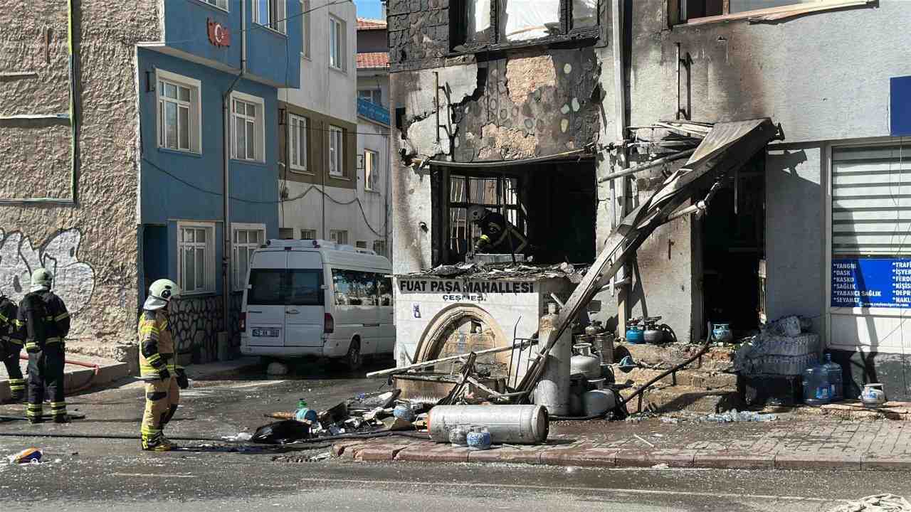 Kütahya’nın Fuatpaşa Mahallesi’nde bulunan bir tüp bayisinde meydana gelen patlamada