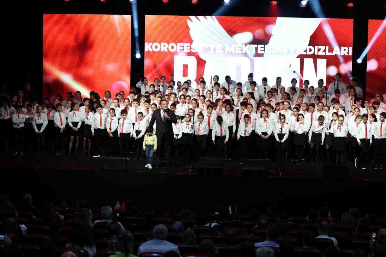 Türkiye’nin Dört Bir Yanından Gelen Öğrenciler Aynı Sahnede Mektebim Koleji