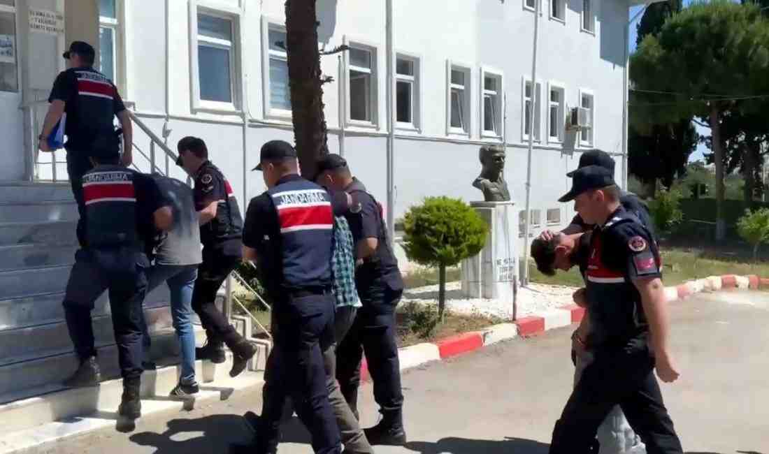 Sokak Satıcılarına Darbe: 73 Kişi Gözaltında Muğla’da uyuşturucu madde satıcılarına