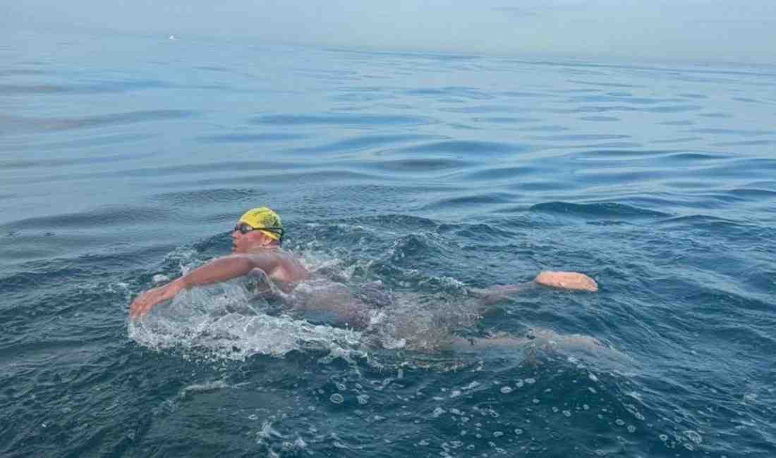 Otizmli ultra maraton yüzücüsü Tuna Tunca (22), İngiltere ile Fransa