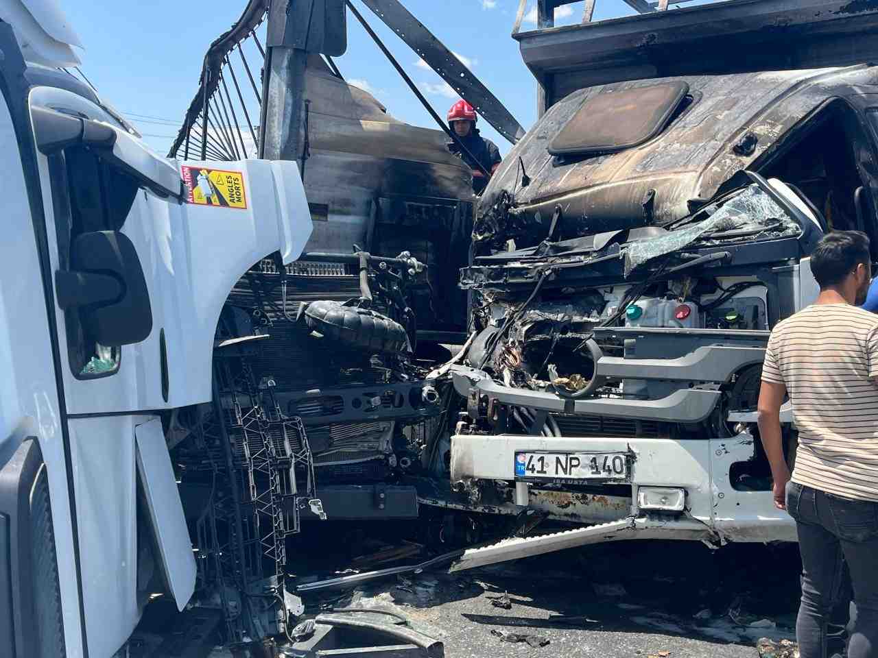 D-650 Kara Yolunda Korkunç Çarpışma Sakarya’nın Pamukova ilçesinde, D-650 kara