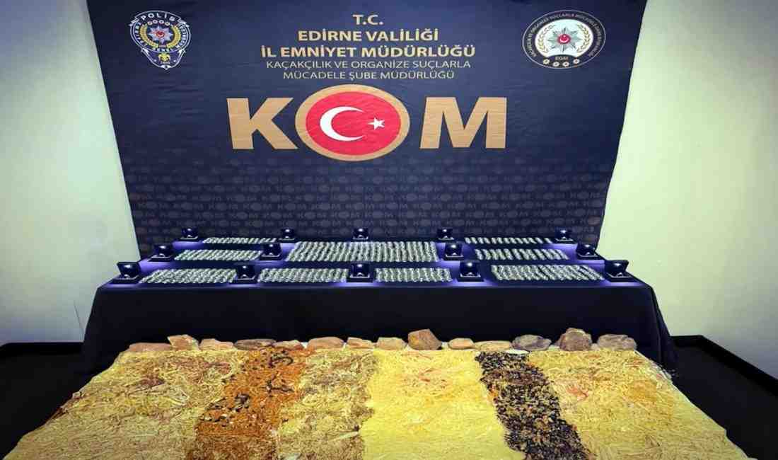 Kaçakçılığa Geçit Yok Edirne’de polisin düzenlediği operasyon sonucu, bir TIR’da