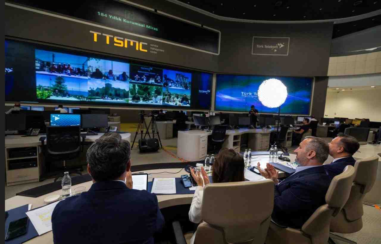 7 Bölge, 7 İl, 1 Gbps Hız DeneyimiTürk Telekom, Türkiye’nin