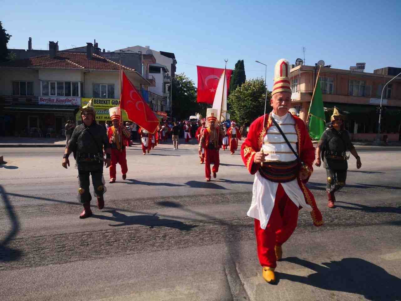 Çanakkale’nin Lapseki ilçesine bağlı Çardak beldesinde, Türklerin Anadolu’dan Rumeli’ye geçişinin