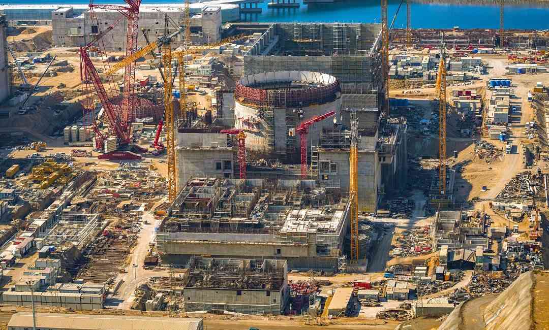 Rusya Devlet Nükleer Enerji Kuruluşu Rosatom tarafından inşa edilen Akkuyu