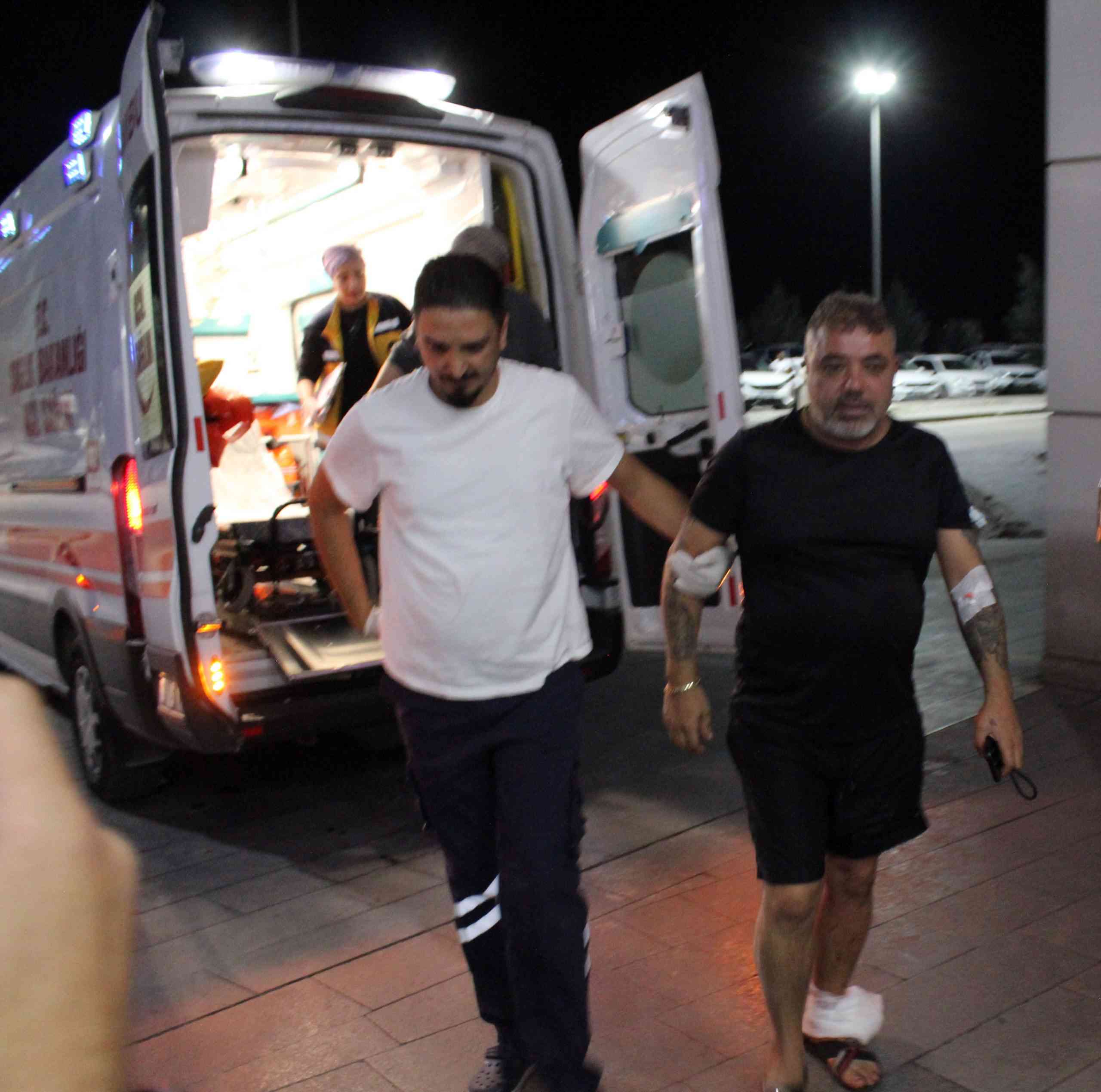 Aksaray’da, ‘yan bakma’ nedeniyle çıkan tartışmada, Savaş Durmaz (47) adlı