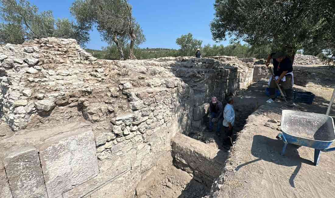 Apollon Smintheus Kutsal Alanı’ndaki Kazılarda Yeni BulgularÇanakkale’nin Ayvacık ilçesine bağlı