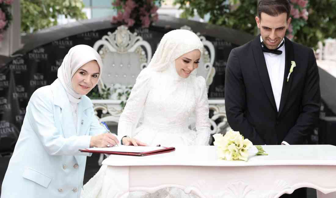 Aile ve Gençlik Fonu ile Genç Çiftlere DestekAile ve Sosyal