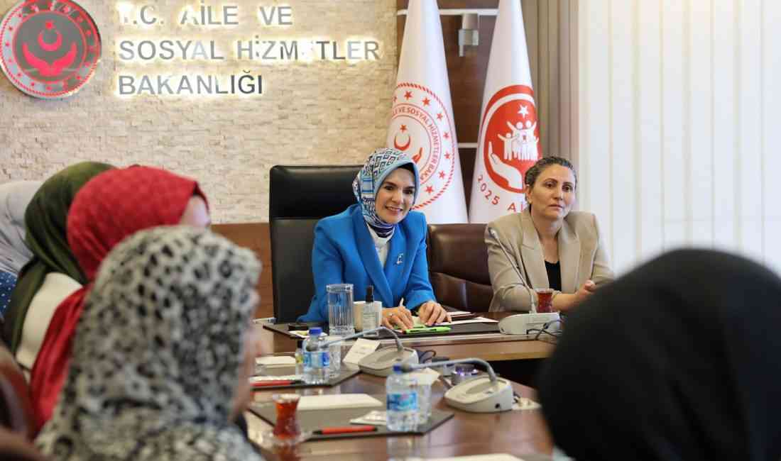 Aile ve Sosyal Hizmetler Bakanı Mahinur Özdemir Göktaş, bakanlıkta şehit