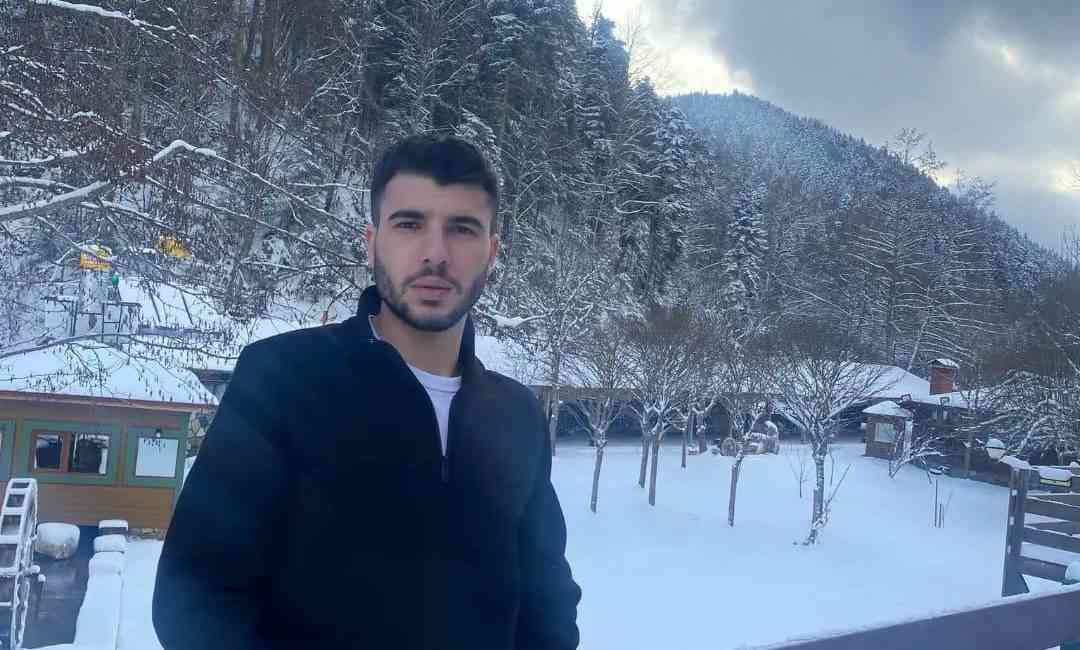 Ankara’da züccaciyede çalışan 22 yaşındaki Burak Sevinç, arkadaşı H.B.U.’nun e-ticaret