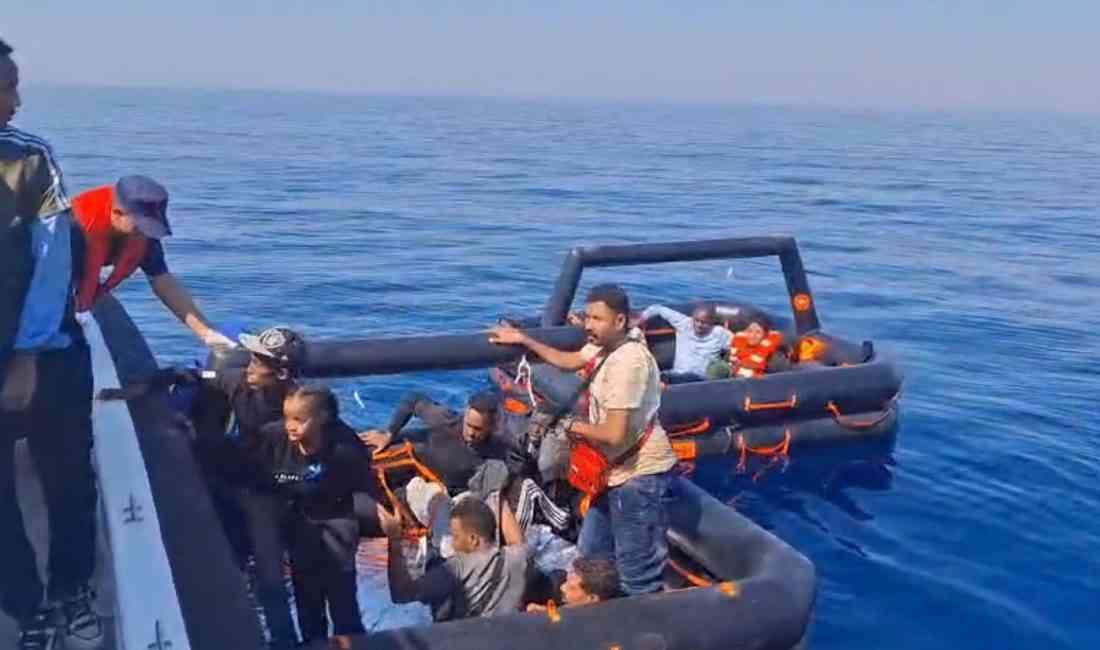 Çanakkale’nin Ayvacık ilçesi açıklarında, Yunan unsurlarının Türk kara sularına ittiği