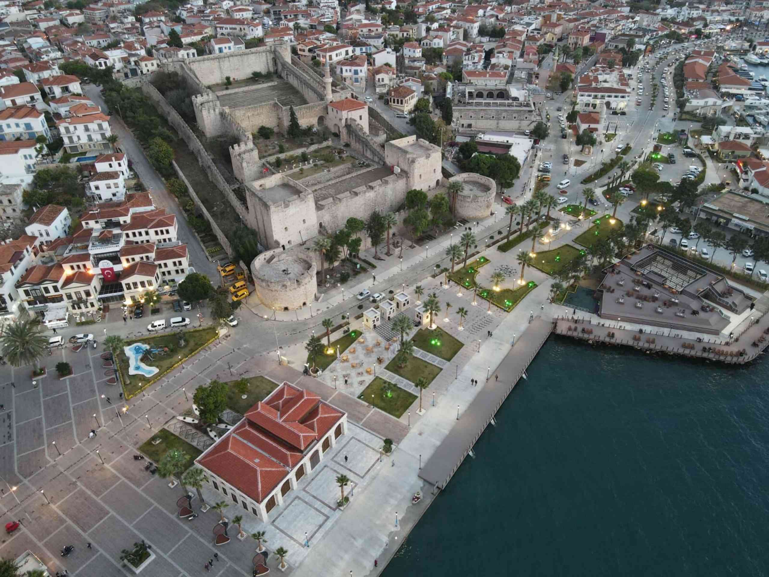 Kuraklık ve Nüfus Artışı Krizi Derinleştirdi İzmir’in gözde turizm ilçesi