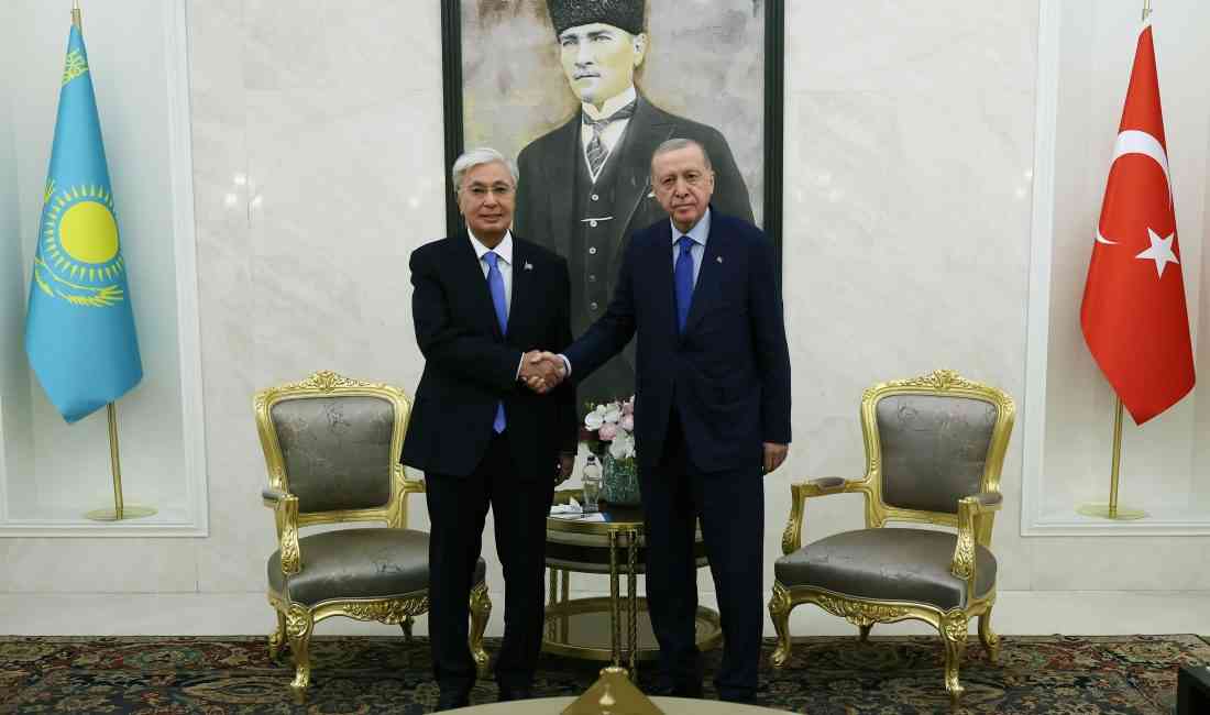 Cumhurbaşkanı Recep Tayyip Erdoğan, Kazakistan Cumhurbaşkanı Kasım Cömert Tokayev’i, Esenboğa